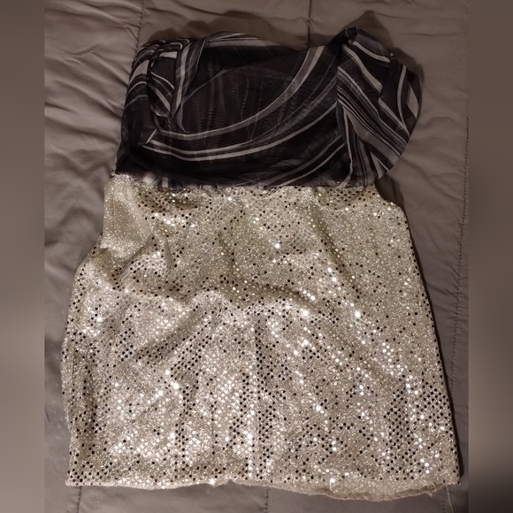 Y2K Tragically Hip Sheer Galaxy Swirl Over Silver Sequins Mini Skirt. - Picture 3 of 8